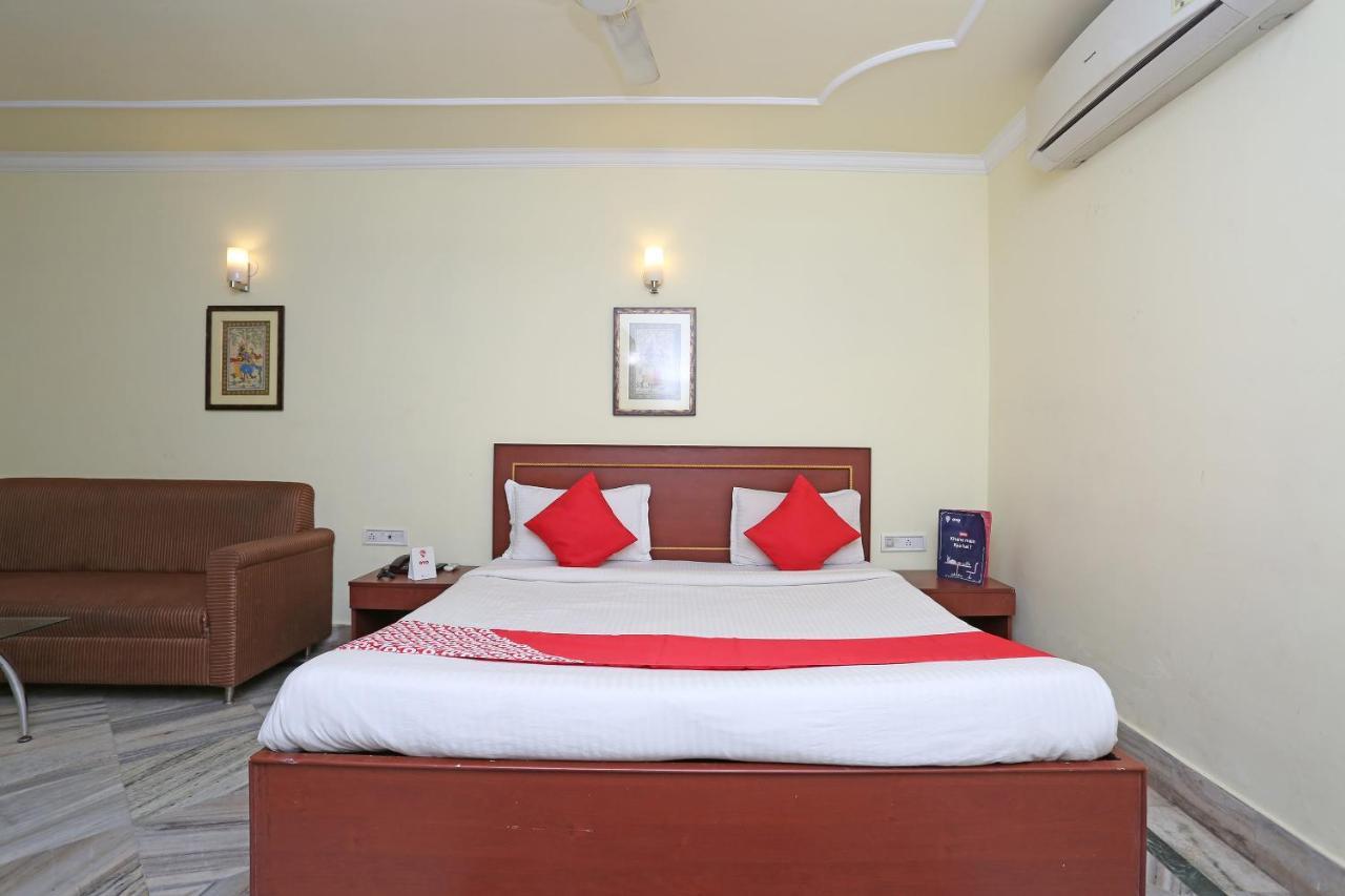 Oyo 4209 Maurya Inn Bhubaneswar Exterior photo